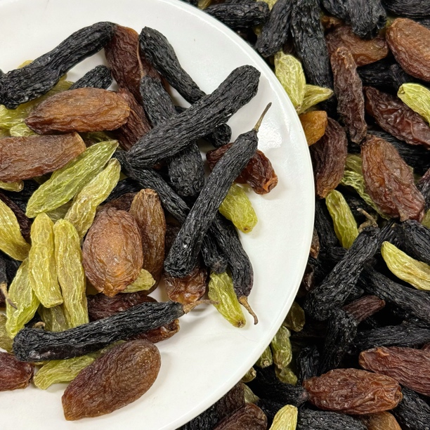 三色葡萄干【大蓝宝石 红香妃王 大绿香妃】未清洗