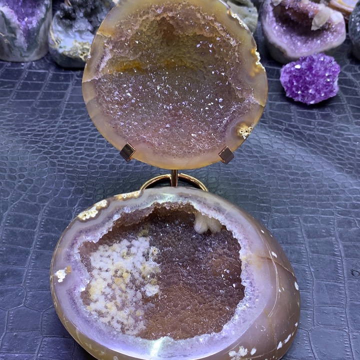 水晶福利彩晶盆未镶嵌