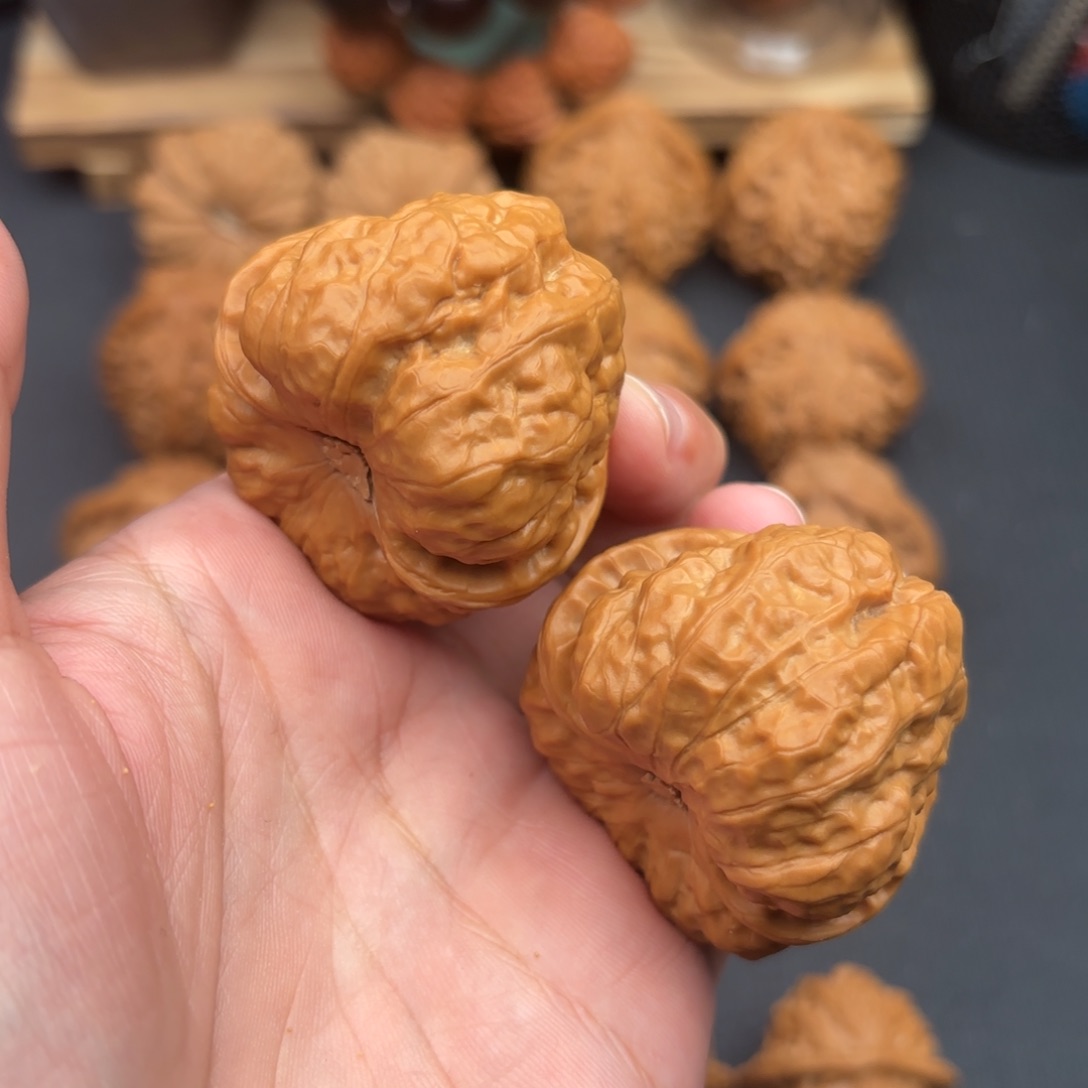 文玩核桃把件刚***大蛙边42