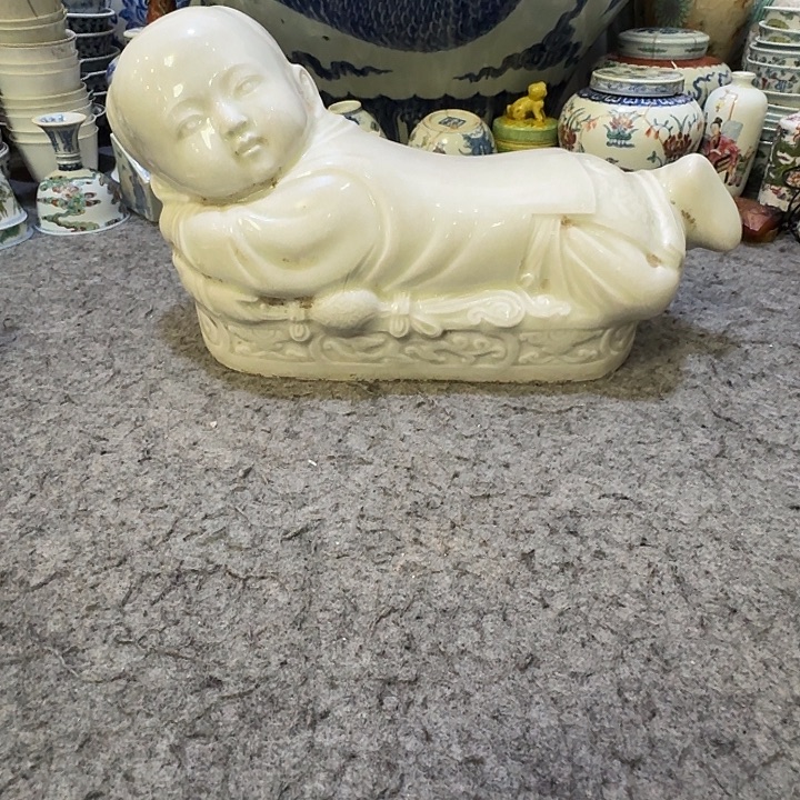风***生摆件陶瓷工艺品摆件定窑孩儿枕