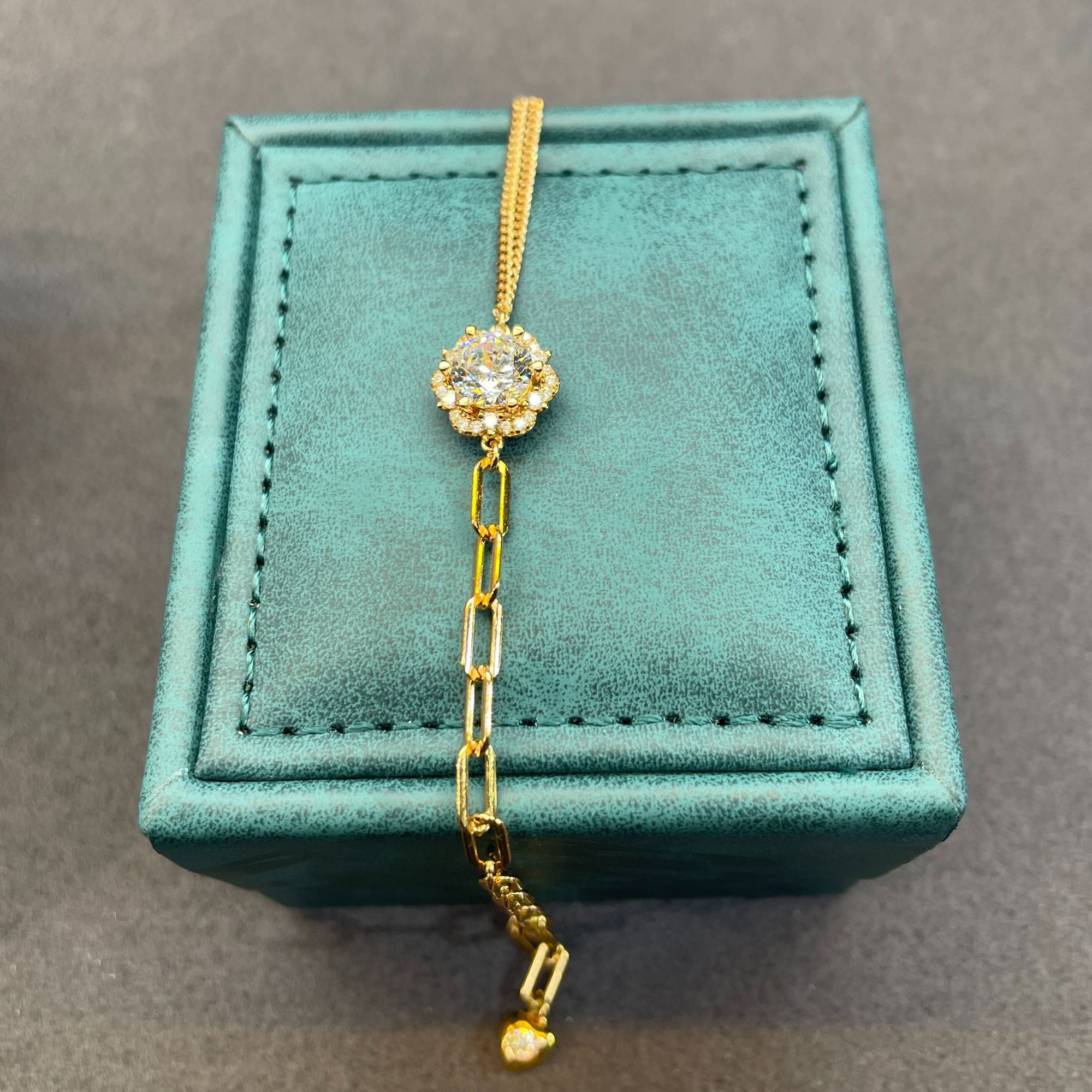 高奢钻饰   K枚艾莎公主手链1.0CT
