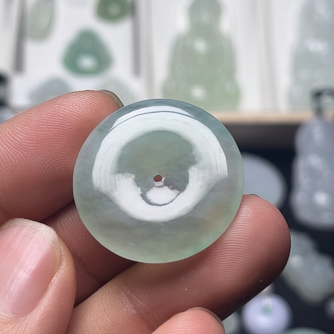 翡翠未镶嵌颈饰缅甸天然翡翠