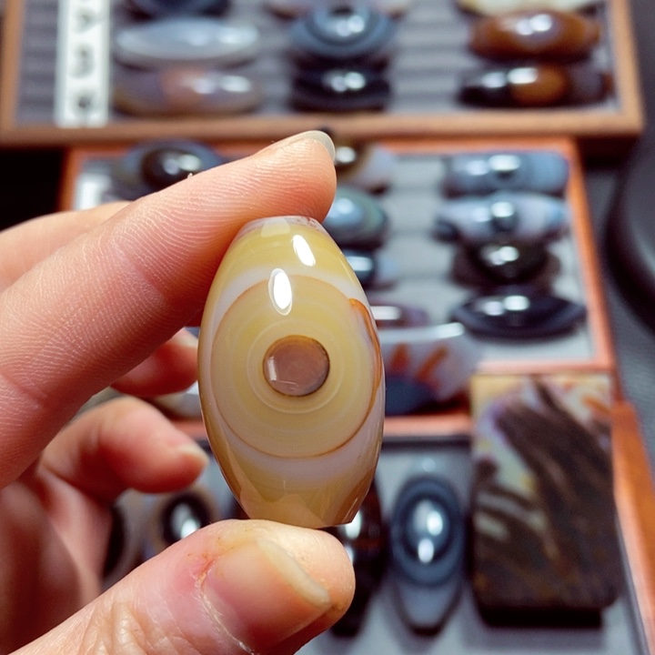 玛瑙/玉髓珠宝奇石未镶嵌