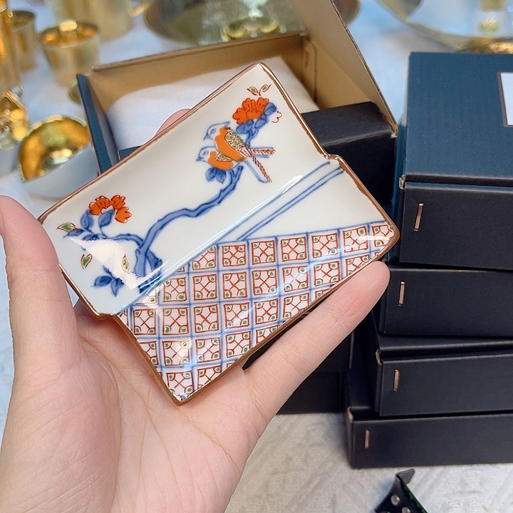 瓷片The first thing