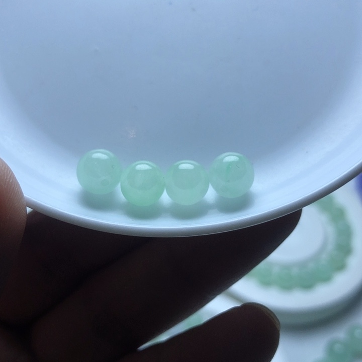 半****翡翠散珠卡8冰晴绿