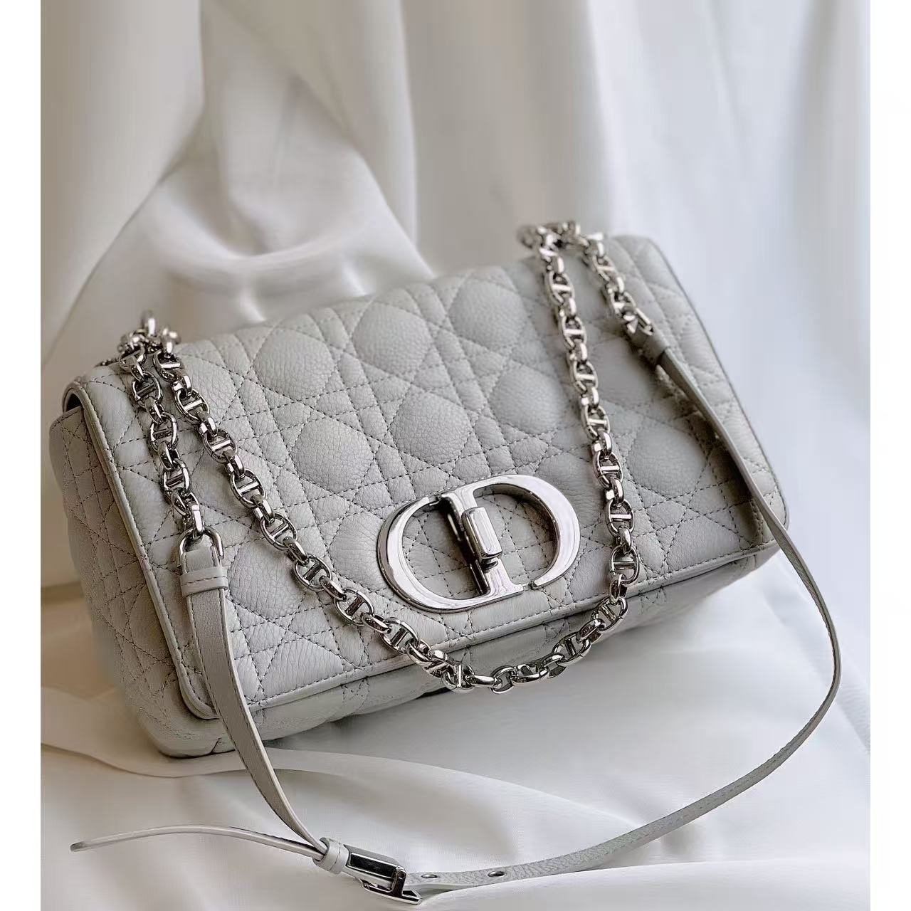 95新 DIOR/迪奥 灰色银扣中号CARO单肩包 芯片编码