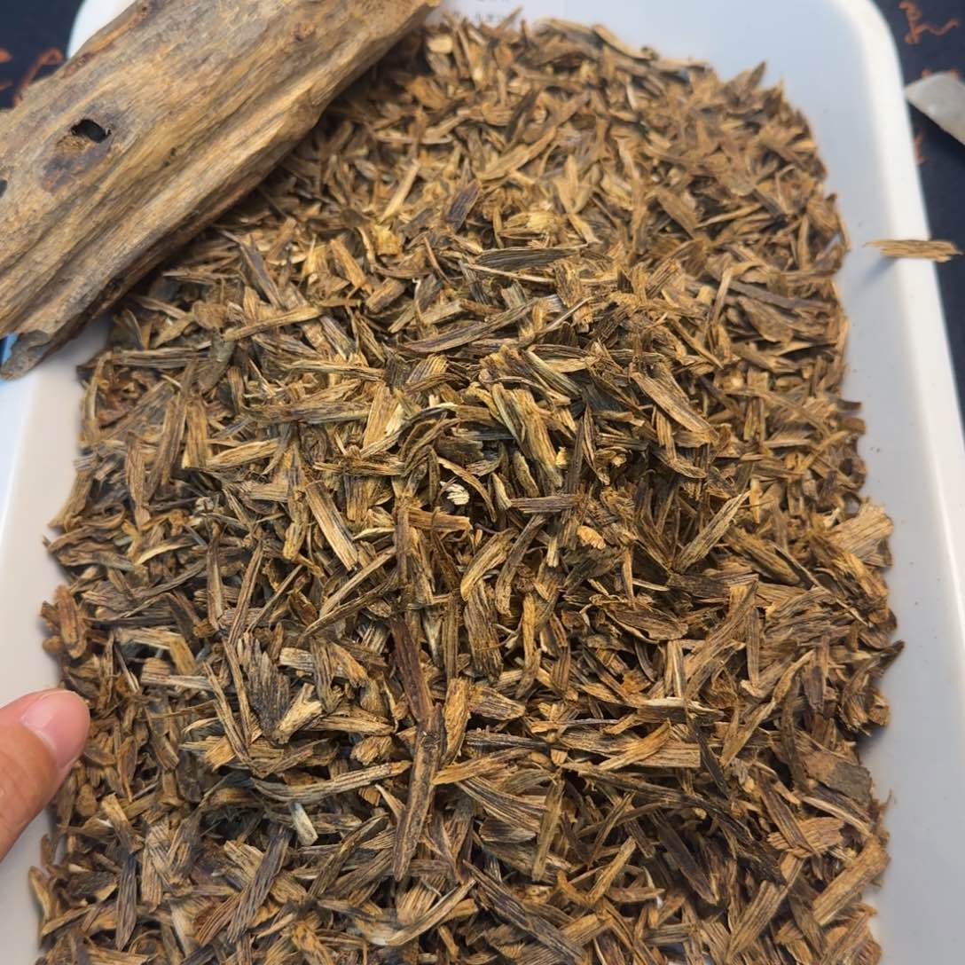 沉香沉香碎屑金沙叶虫漏勾丝50克