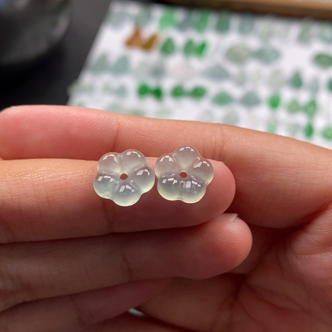 翡翠裸石晴底小花