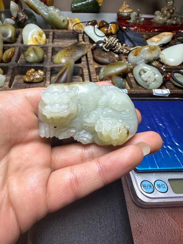 和田玉貔貅手把100克