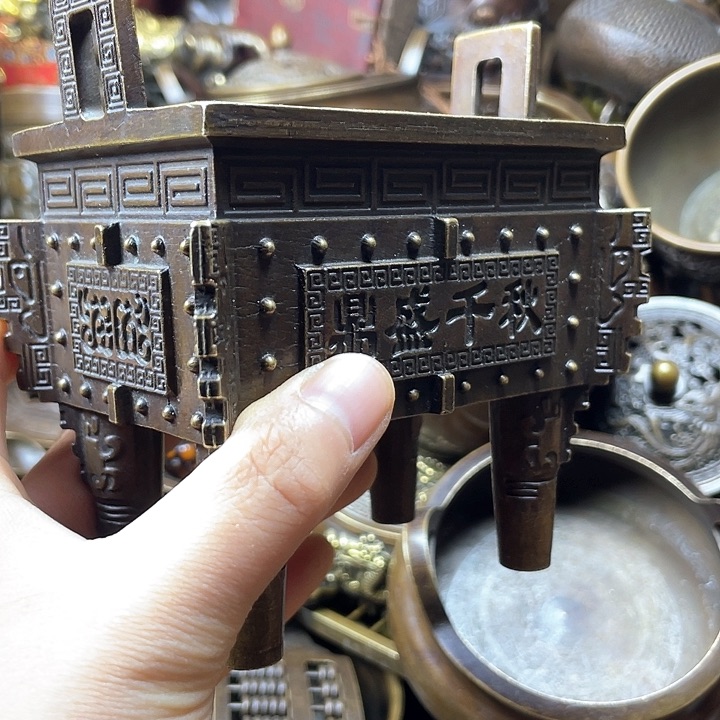 全是铜铜铜器铜器