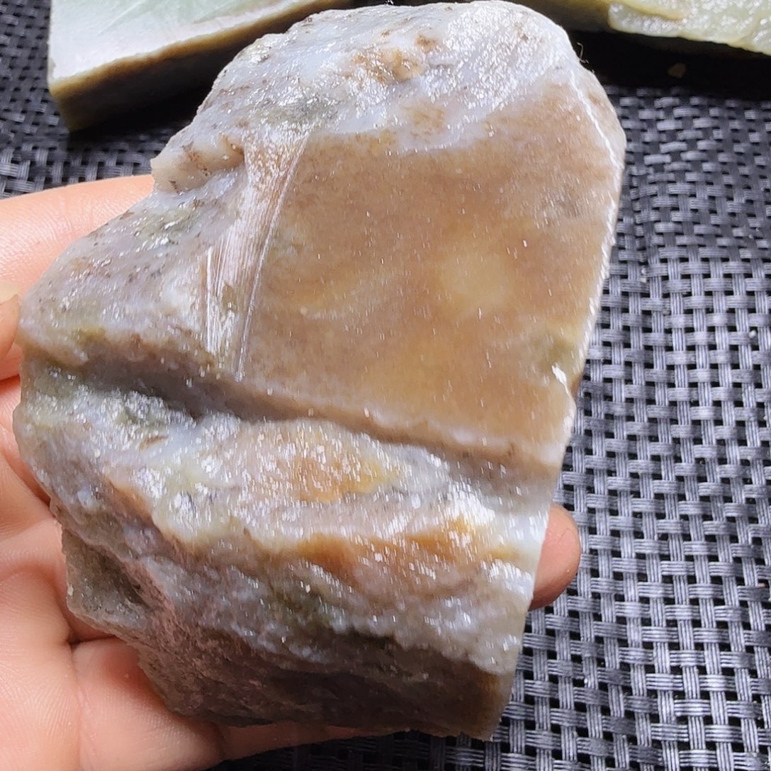 和田玉（糖玉）未镶嵌珠宝半成品