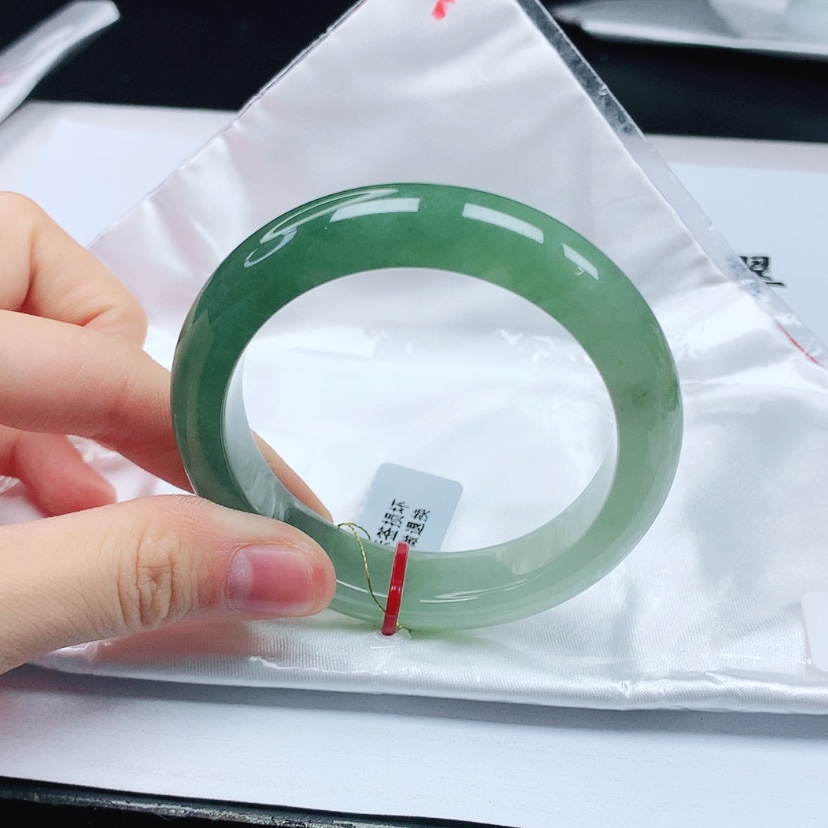 【闪购商品】翡翠手镯未镶嵌天然缅甸a货手镯53