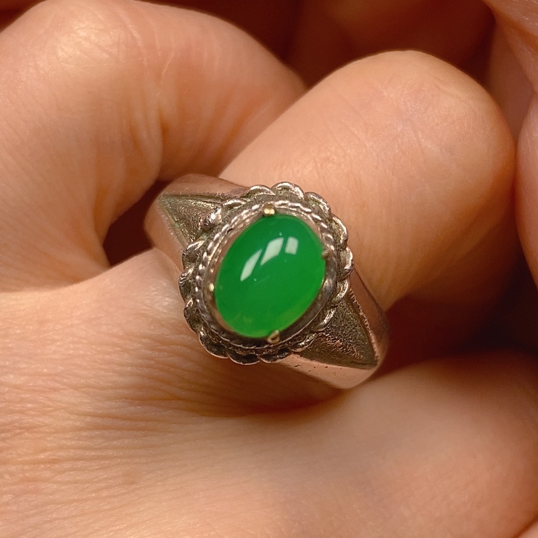 翡翠戒指未镶嵌慧*h翡翠蛋面