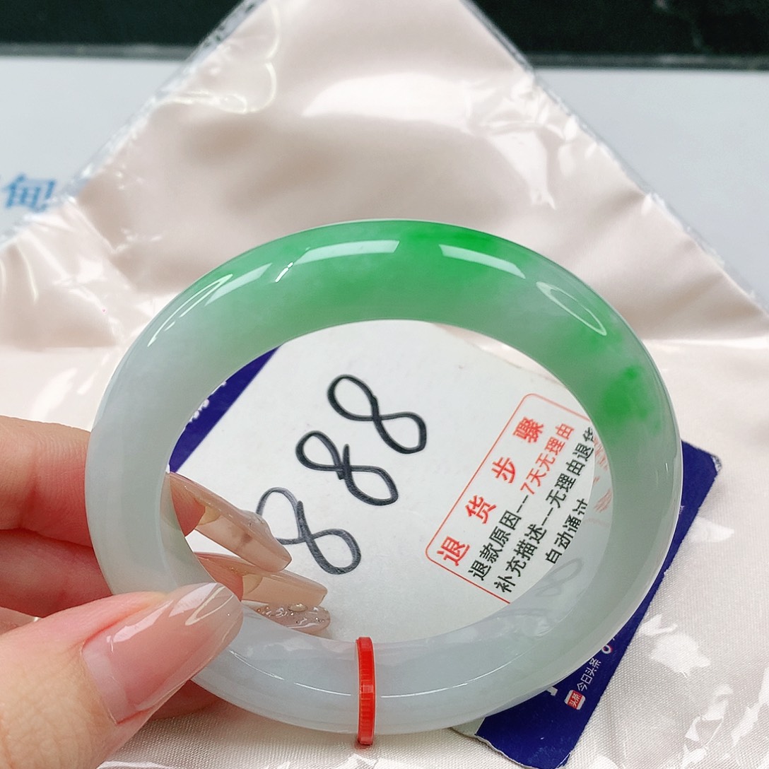 未镶嵌手镯翡翠翡翠手镯