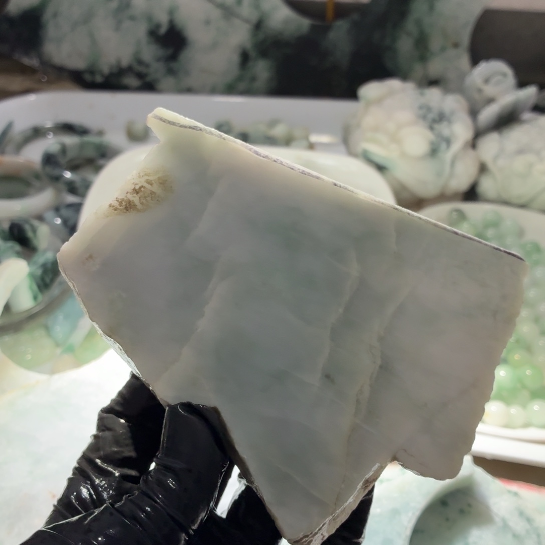 翡翠未镶嵌颈饰边角料