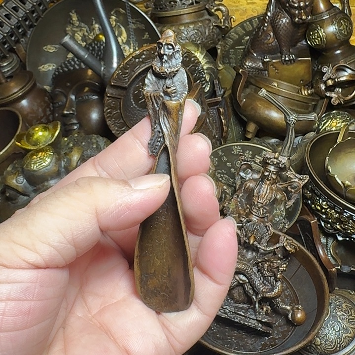 铜器摆件收收藏藏