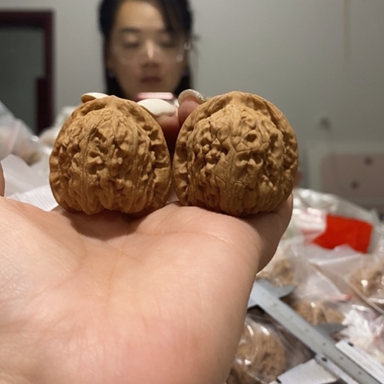 文玩核桃吊坠36狼牙山