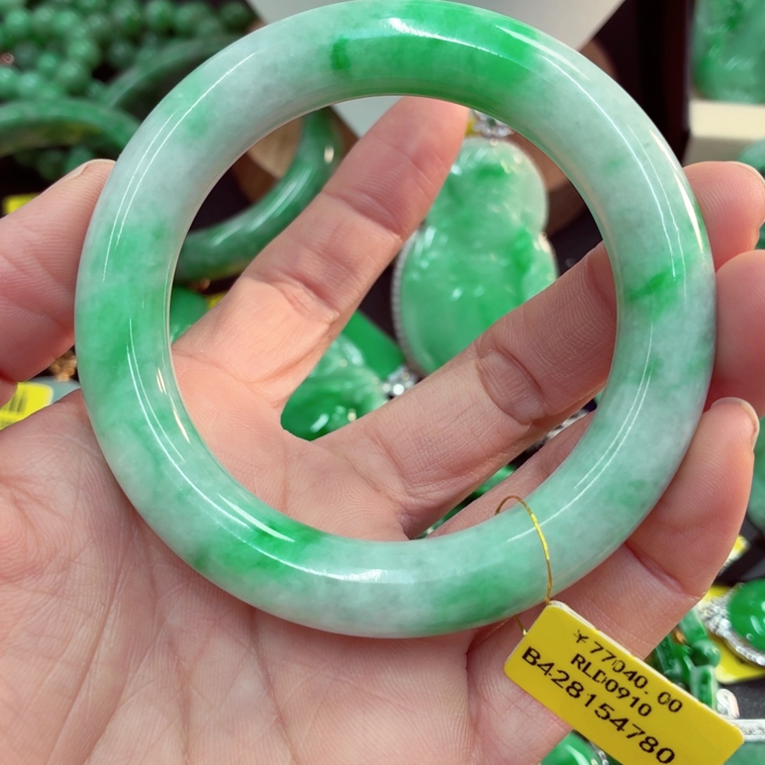 洛***汐翡翠未镶嵌吊坠(不含链)