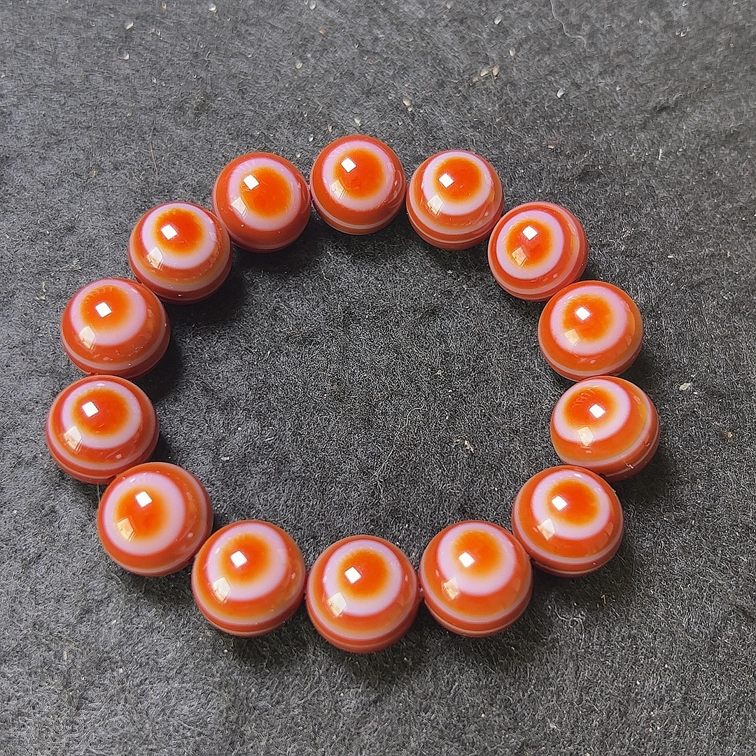 红缠丝玛瑙双面眼手串