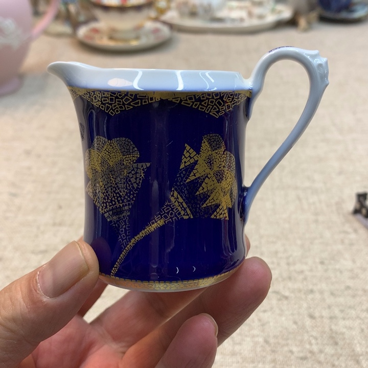 金瓷阁家的美丽瓷器