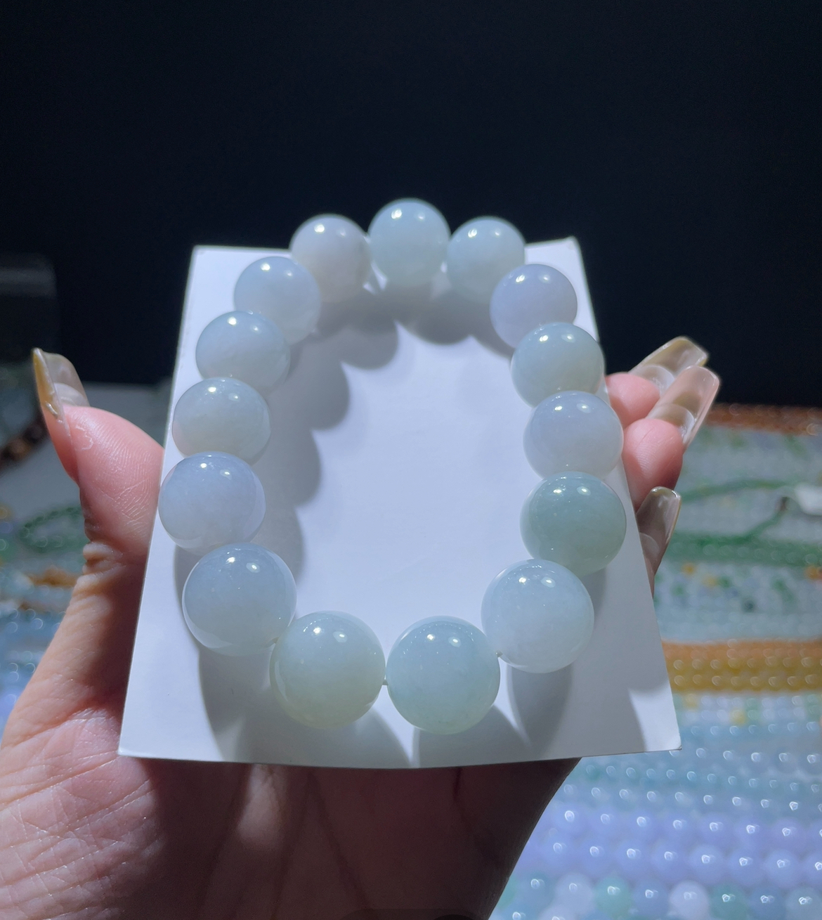 天然翡翠a货卡14.3大卡手串