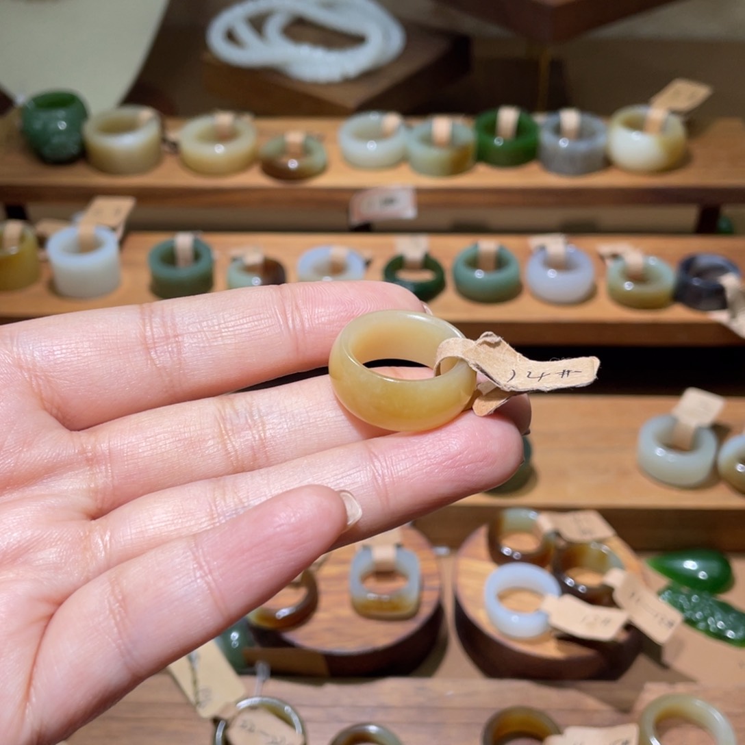 和田玉戒指未镶嵌D****?16.9