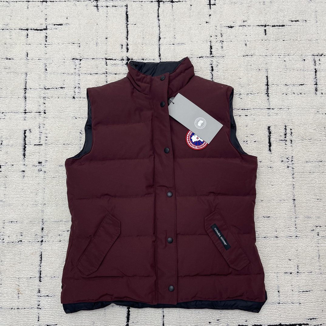 未使用 CANADA GOOSE 加拿大鹅Freestyle女款酒红色马甲1334