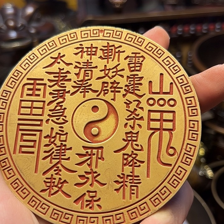 精美铜器批发档口