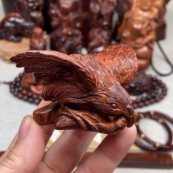 花梨木类端景台34克左右鹰