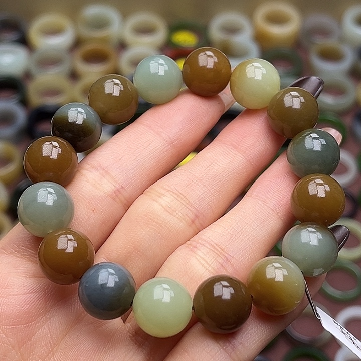 和田玉未镶嵌戒指卡12楼兰三色