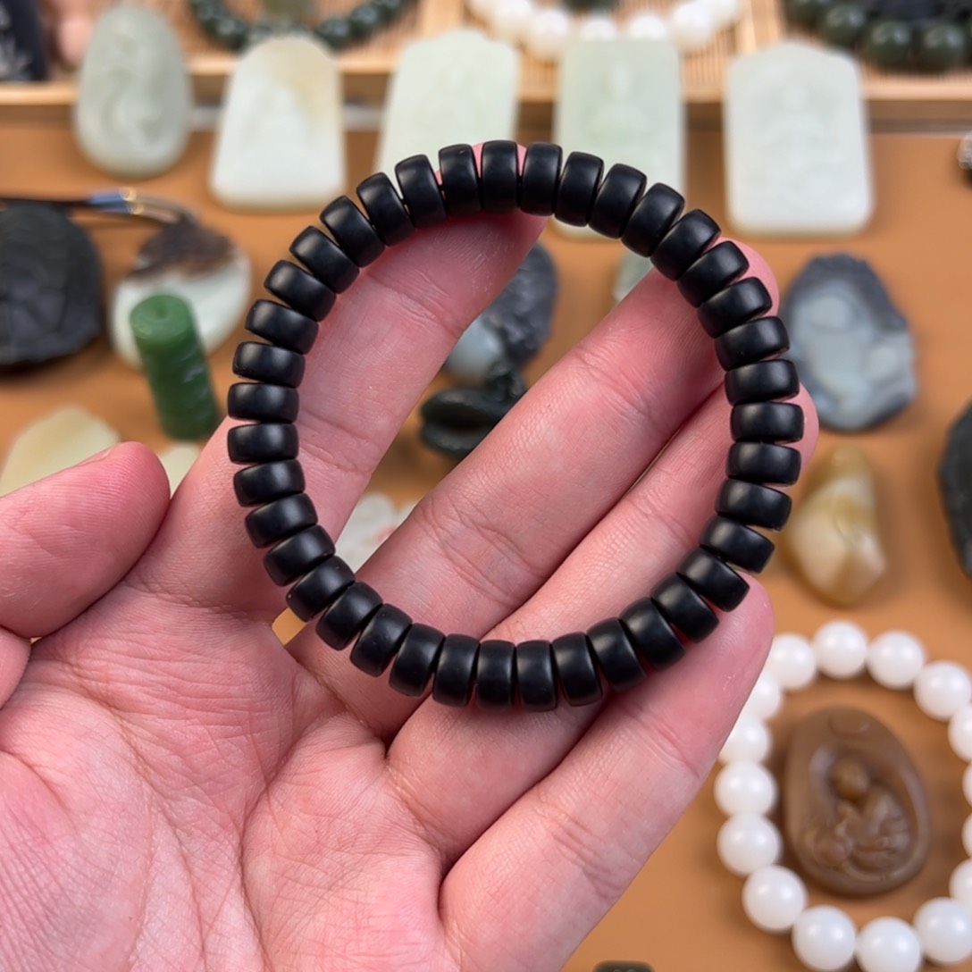 和田玉手链未镶嵌西****卡