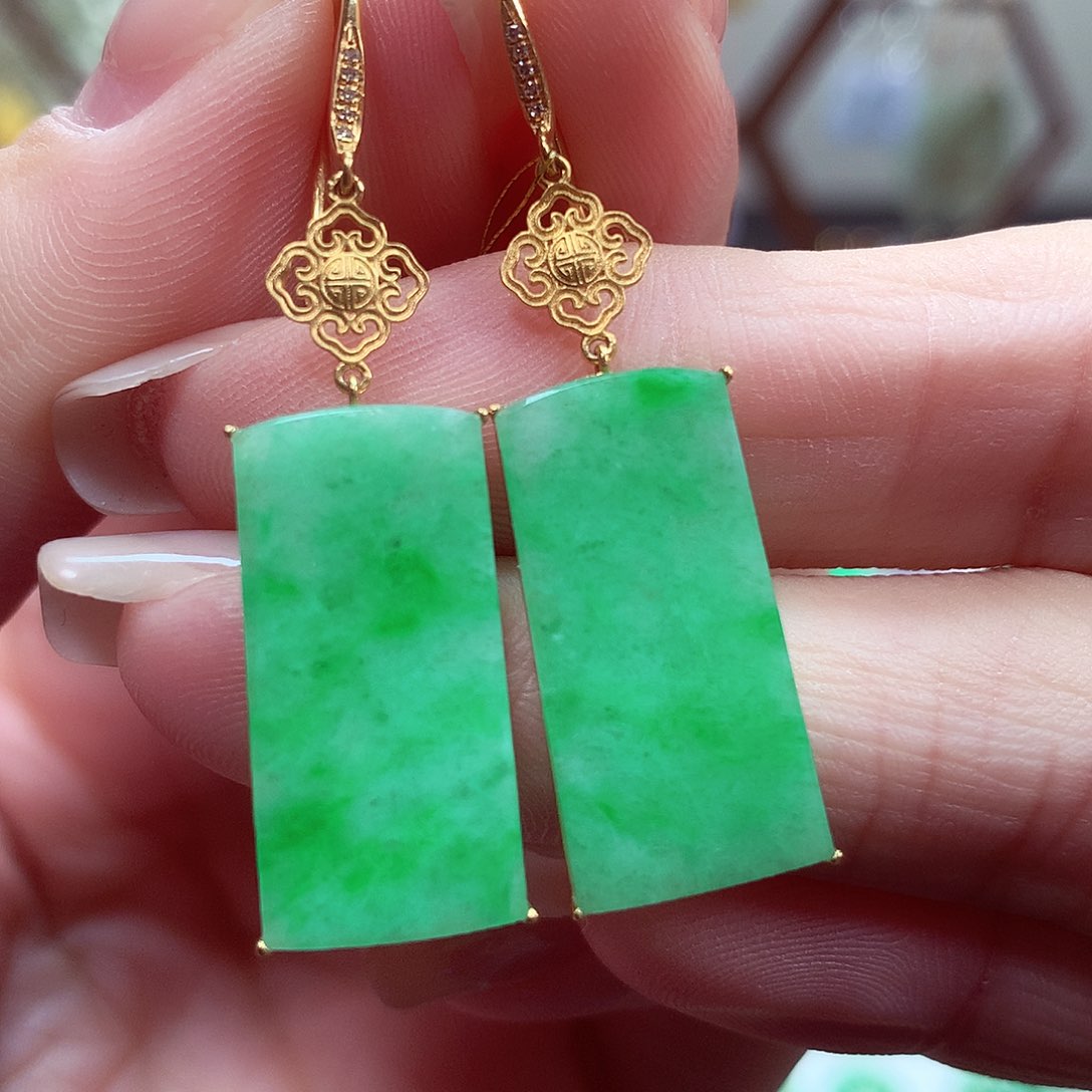 翡翠耳饰18K金镶嵌天然翡翠