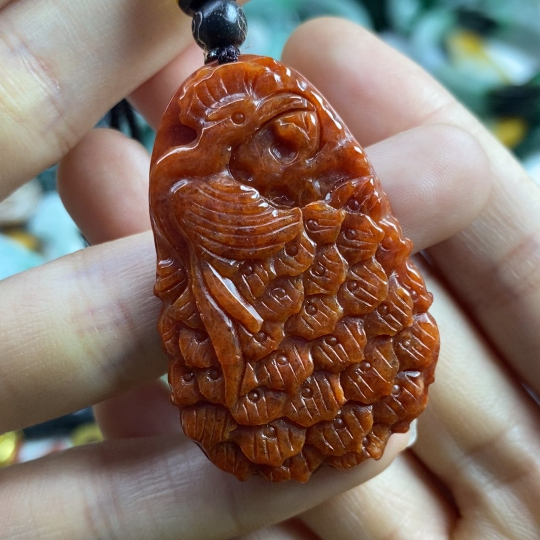 翡翠颈饰未镶嵌吊坠