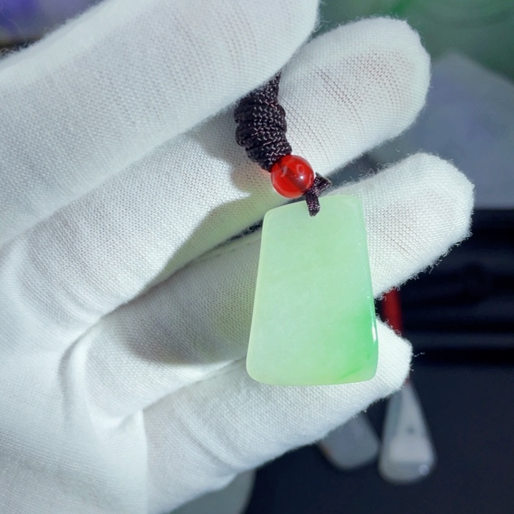 翡翠未镶嵌挂件片料