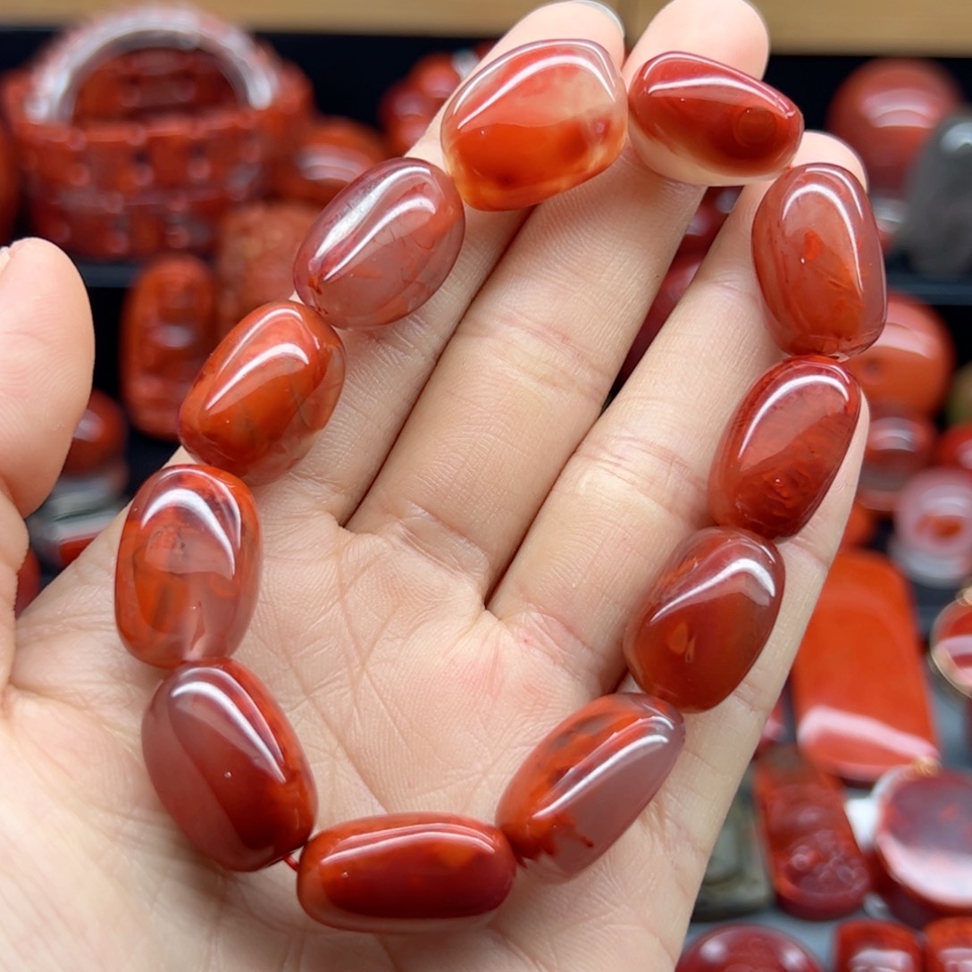 南红玛瑙配饰未镶嵌