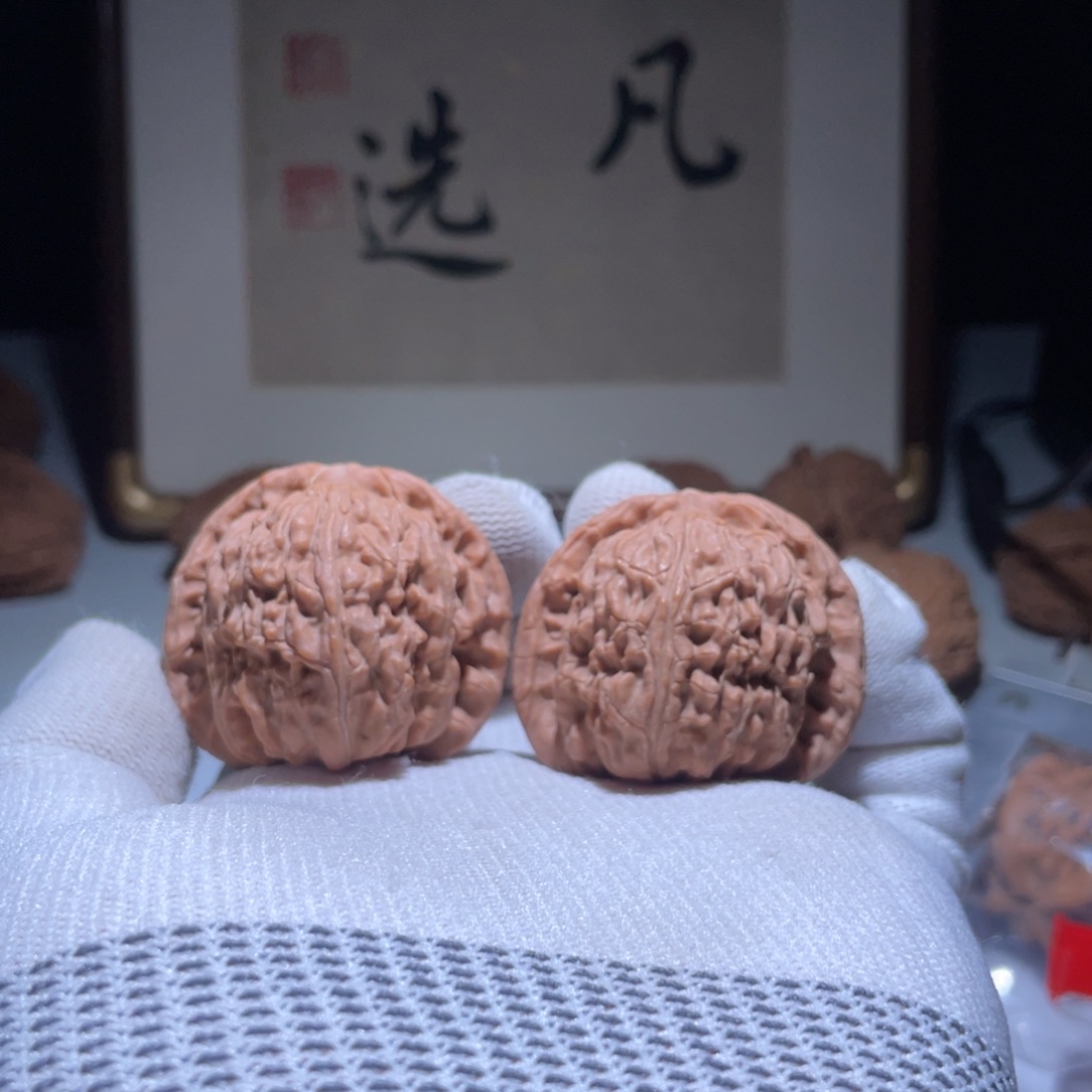 文玩核桃吊坠球白