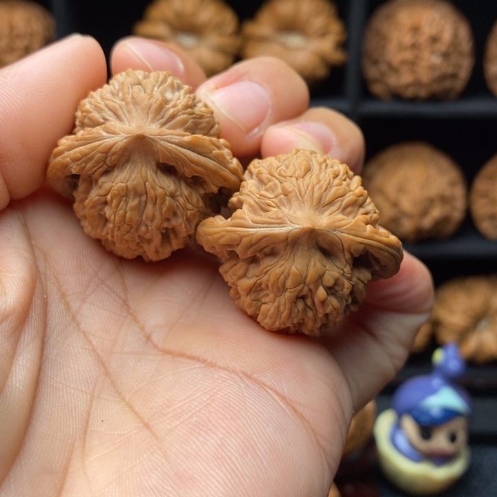 吊坠龙脊菩提虎头小手捻