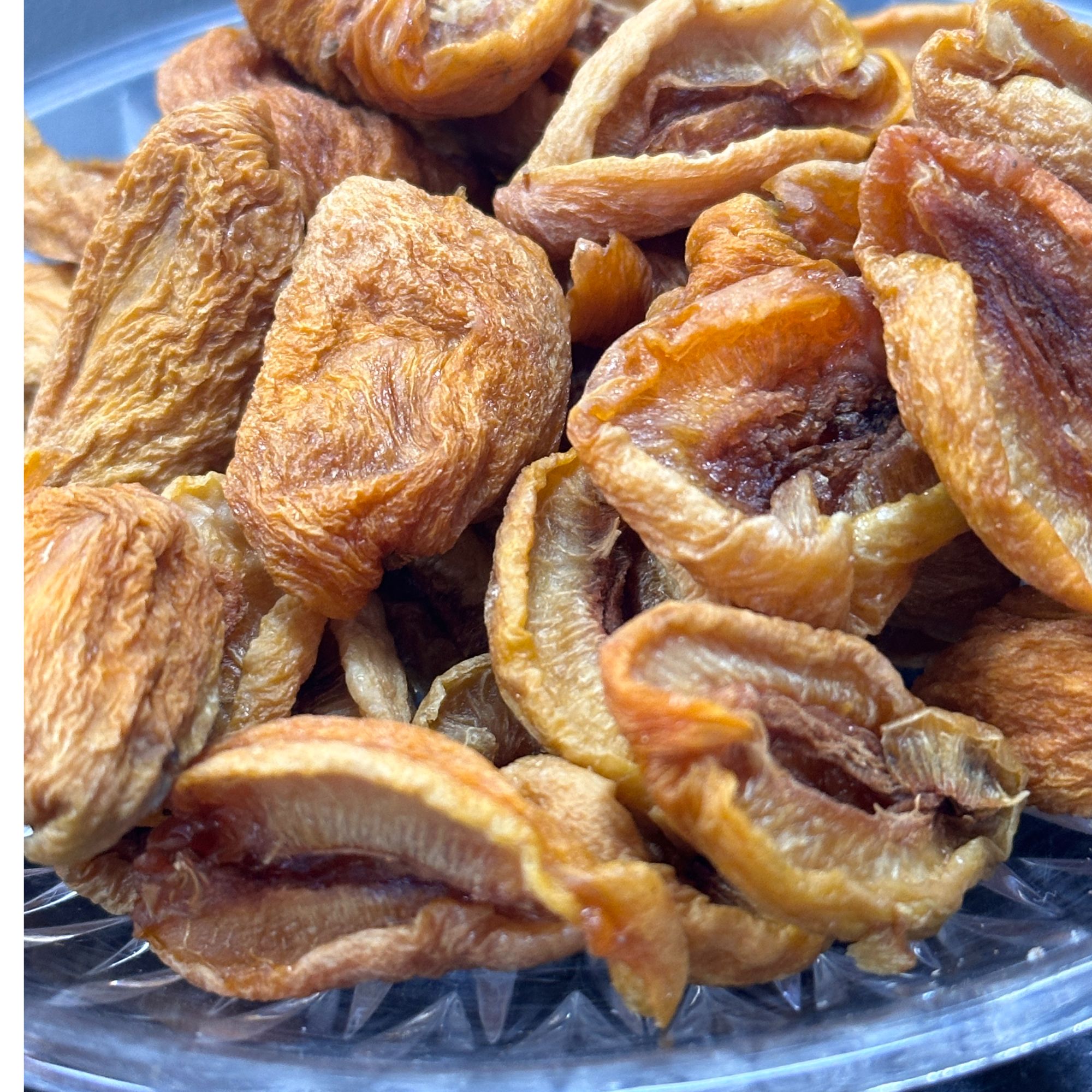 新疆特产英吉沙色买提杏无核酸甜杏干可煮杏皮茶的休闲零食