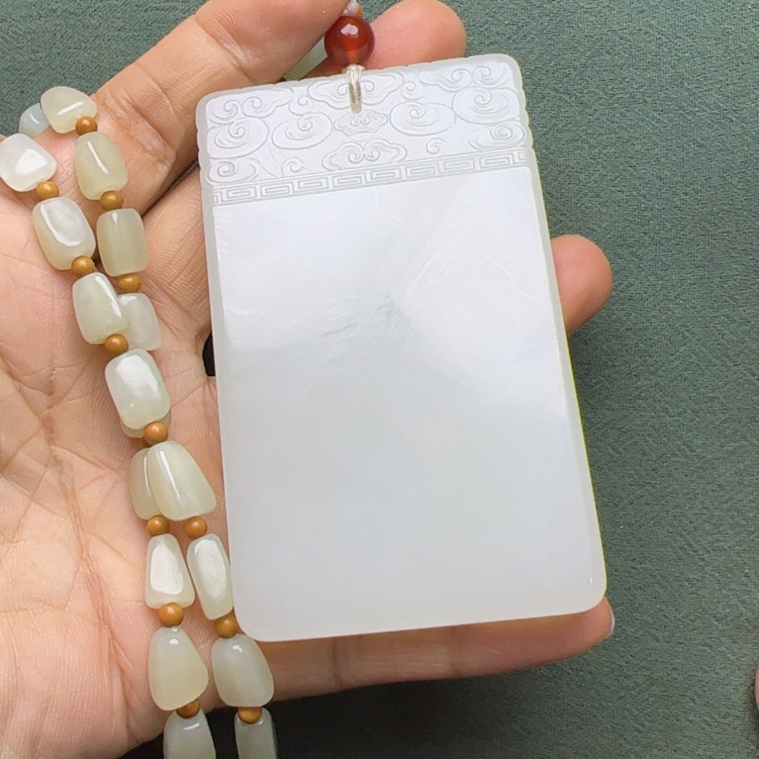 和田玉把件未镶嵌嘉****饼