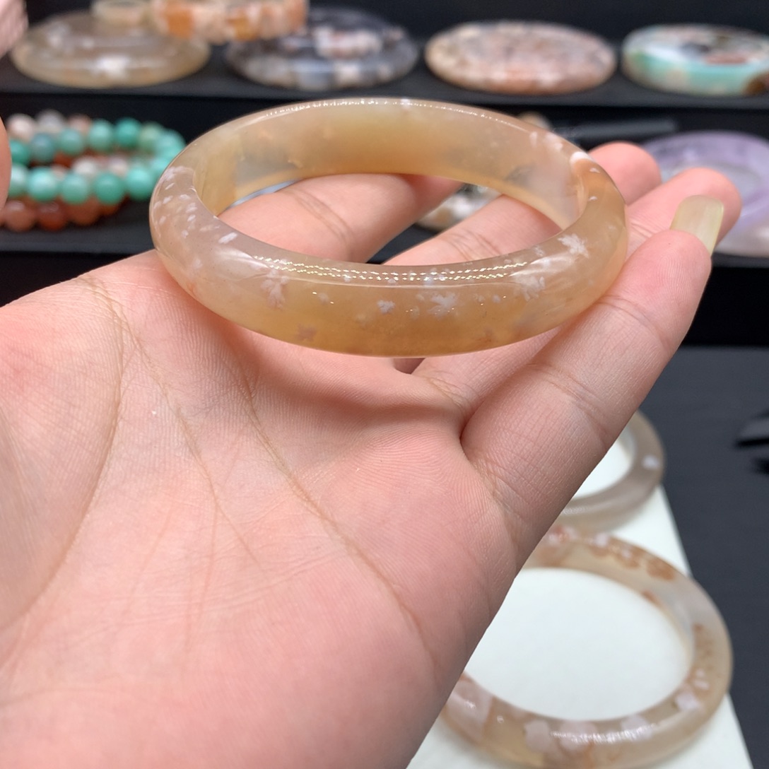 【闪购商品】玛瑙/玉髓手镯未镶嵌?****?