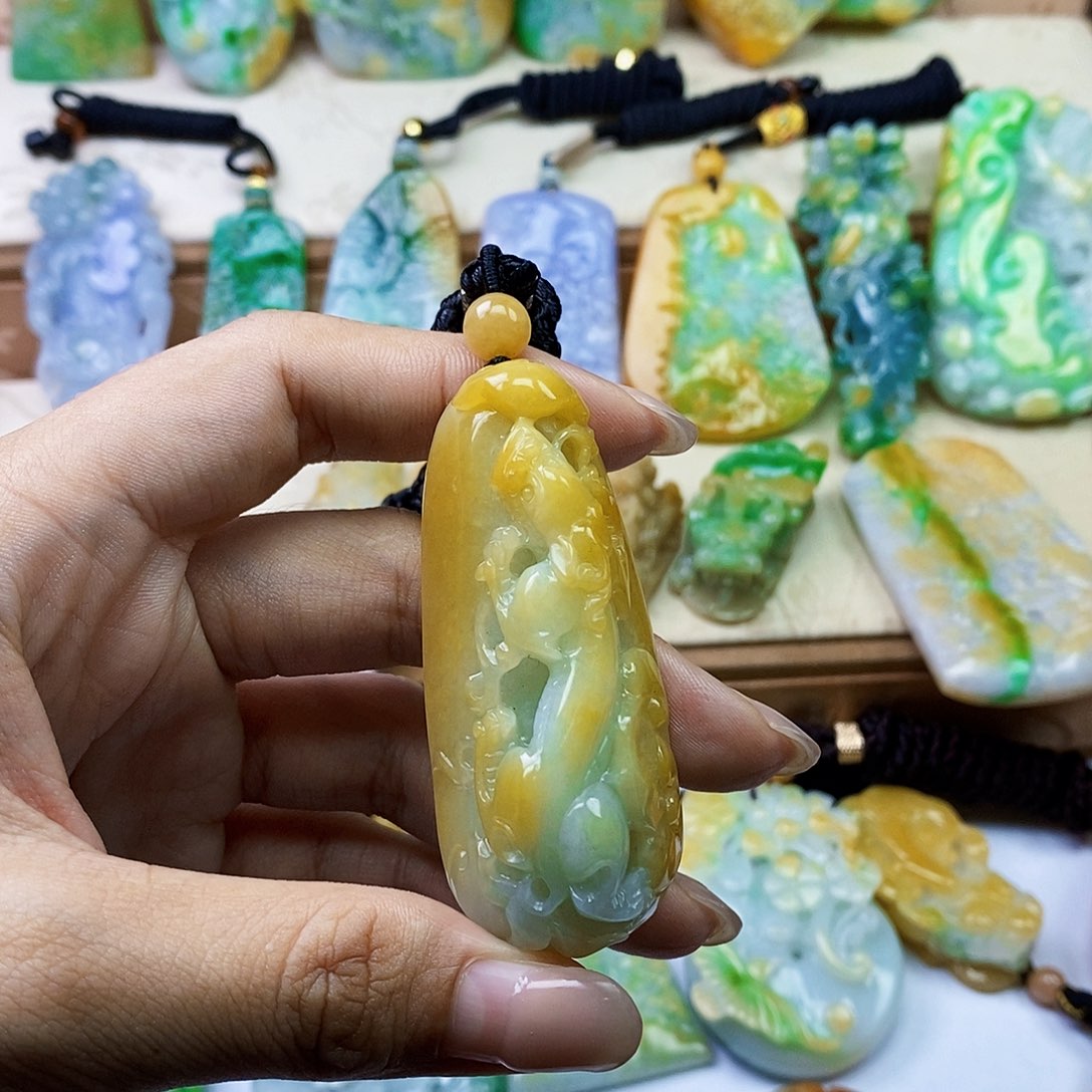 未镶嵌定制翡翠翡翠