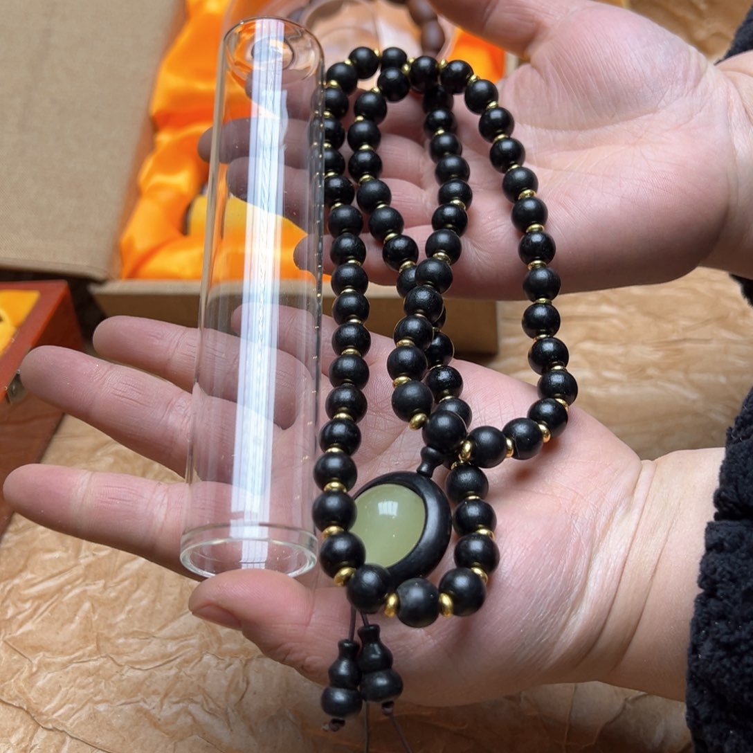 大叶紫檀（黑酸枝木类）