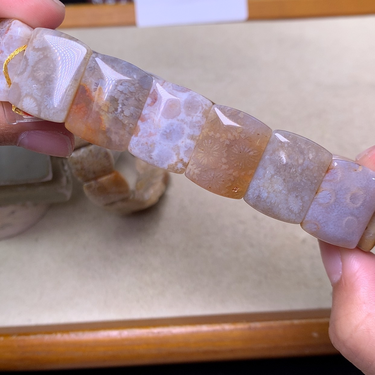 【闪购商品】硅化珊瑚（珊瑚玉）手镯未镶嵌88漏