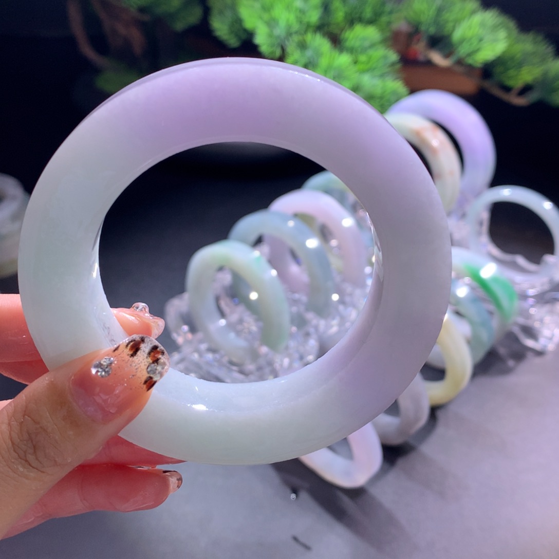 未镶嵌翡翠手镯定制翡翠