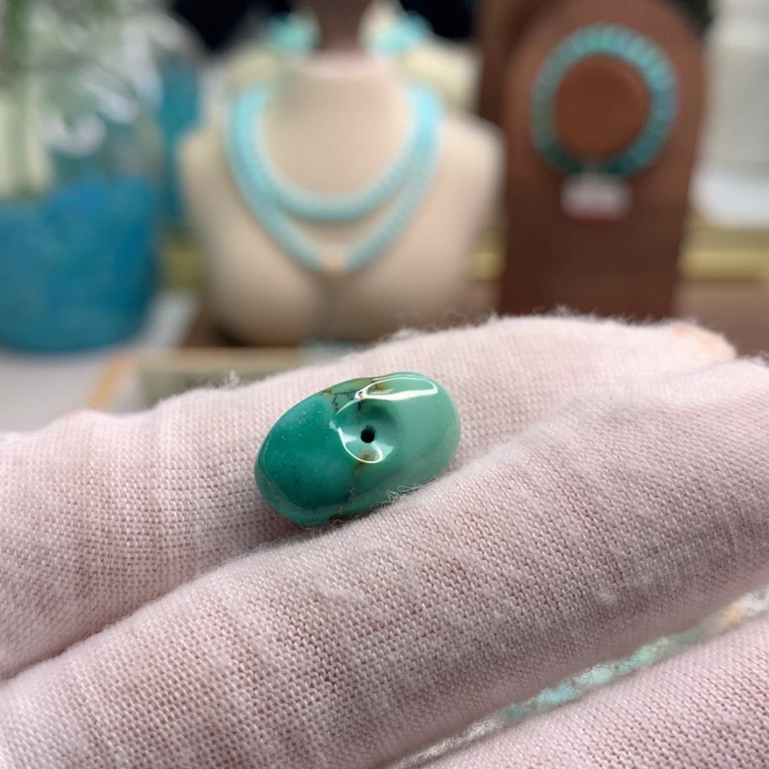 绿松石未镶嵌饰品