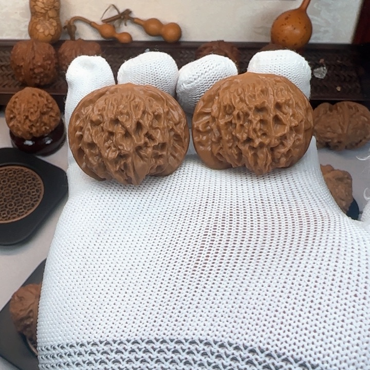 文玩核桃吊坠文玩核桃吊坠金锭元宝