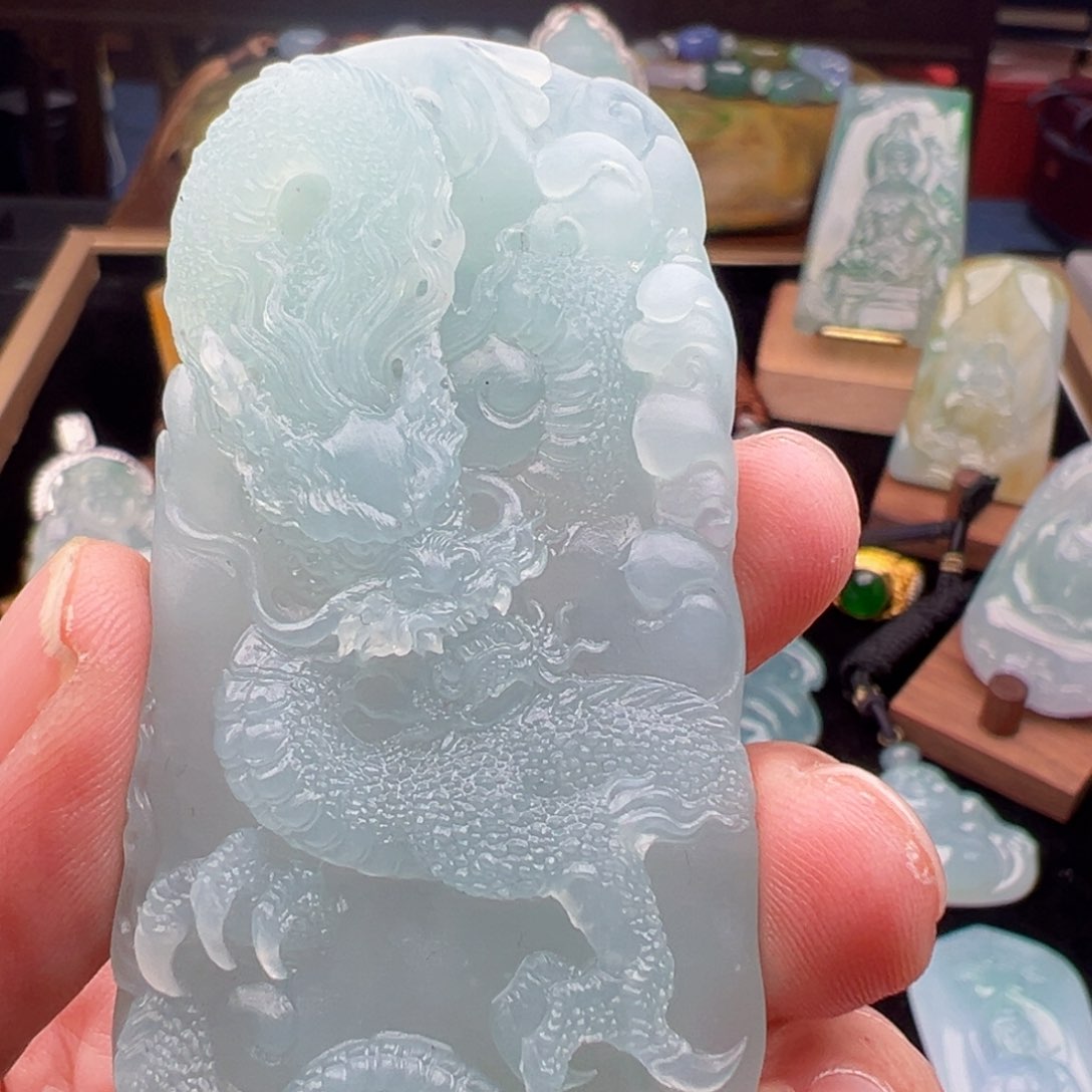 翡翠颈饰未镶嵌褝天然缅甸翡翠吊坠