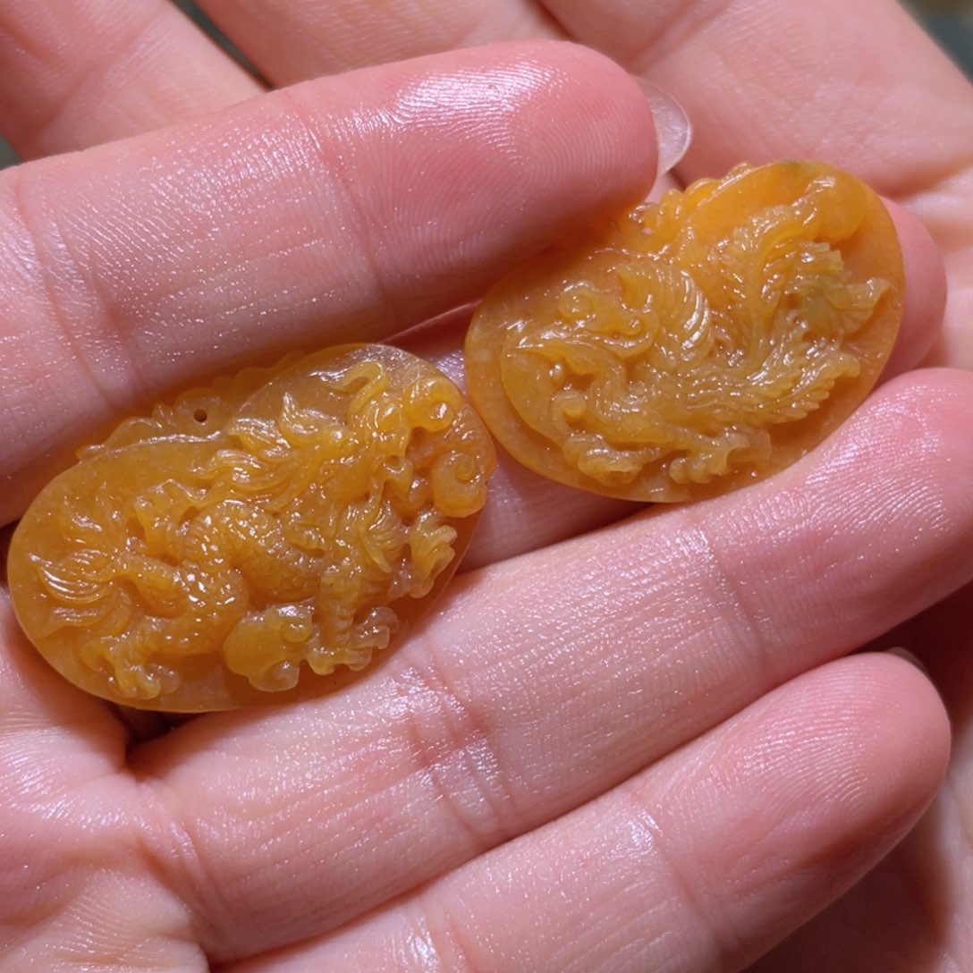 定制翡翠未镶嵌龙凤对