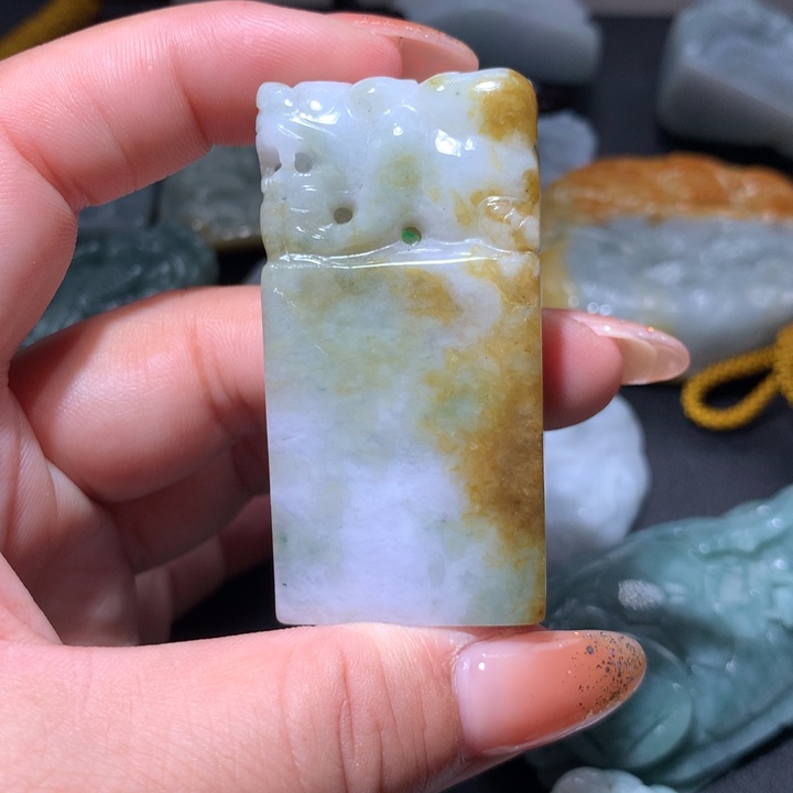 翡翠未镶嵌颈饰保真天然A货翡翠