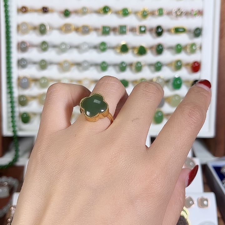 和田玉戒指未镶嵌